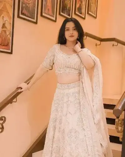 Escort Alampur